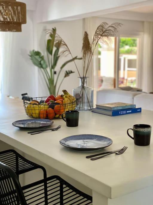 Celebrate Life'S Precious Moments At Can Saca! Sant Jordi de ses Salines 外观 照片